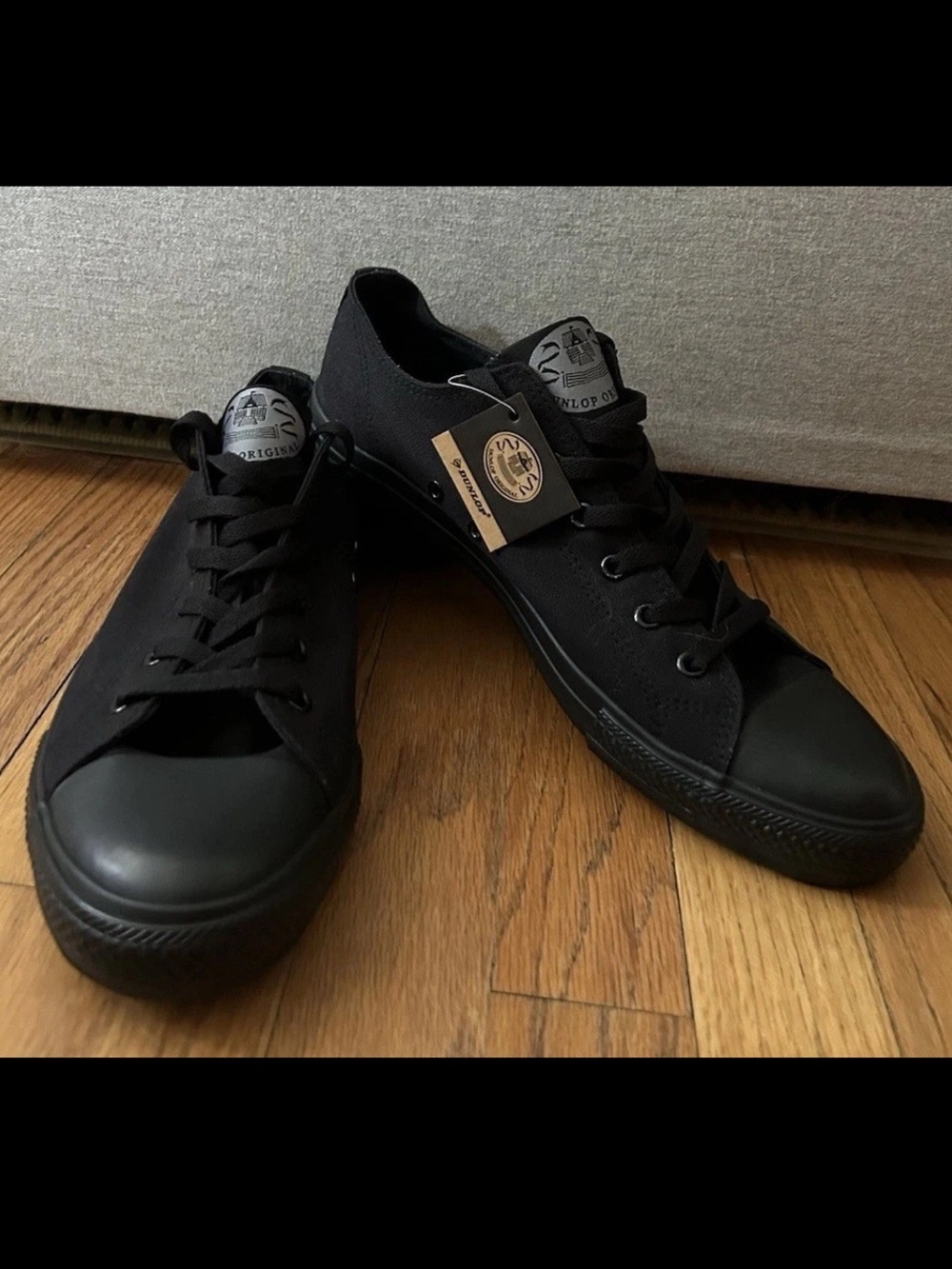 Dunlop Men’s Size 11 US 10.5 UK All Black Canvas Low Top Sneakers NWT